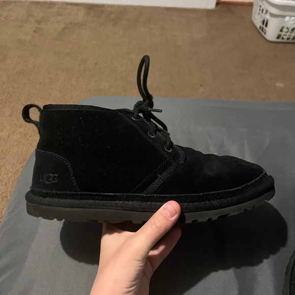 Black uggs - Picture 2 of 6